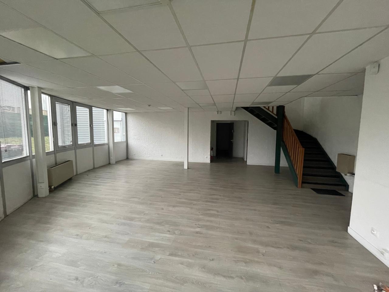 Local d'activité Buc 1015m² Location local d'activité Buc Yvelines OLACT2426780 16